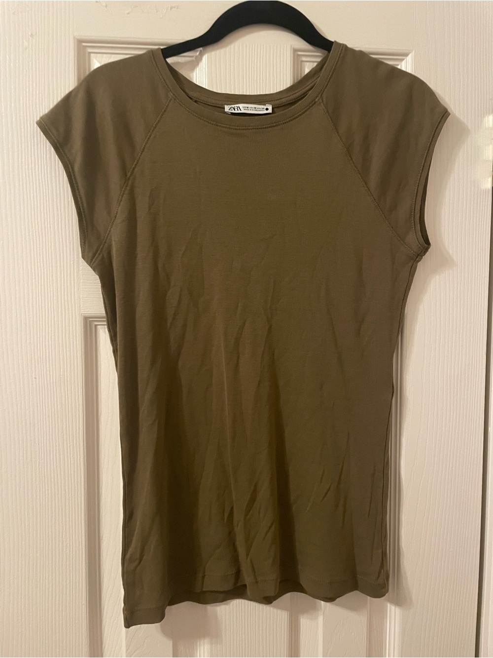Zara Olive Green Sleeveless Crewneck Tank